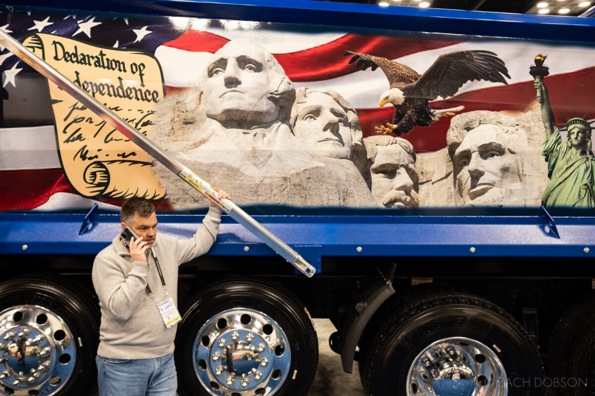 work truck week indianapolis indiana, patriotic dump truck